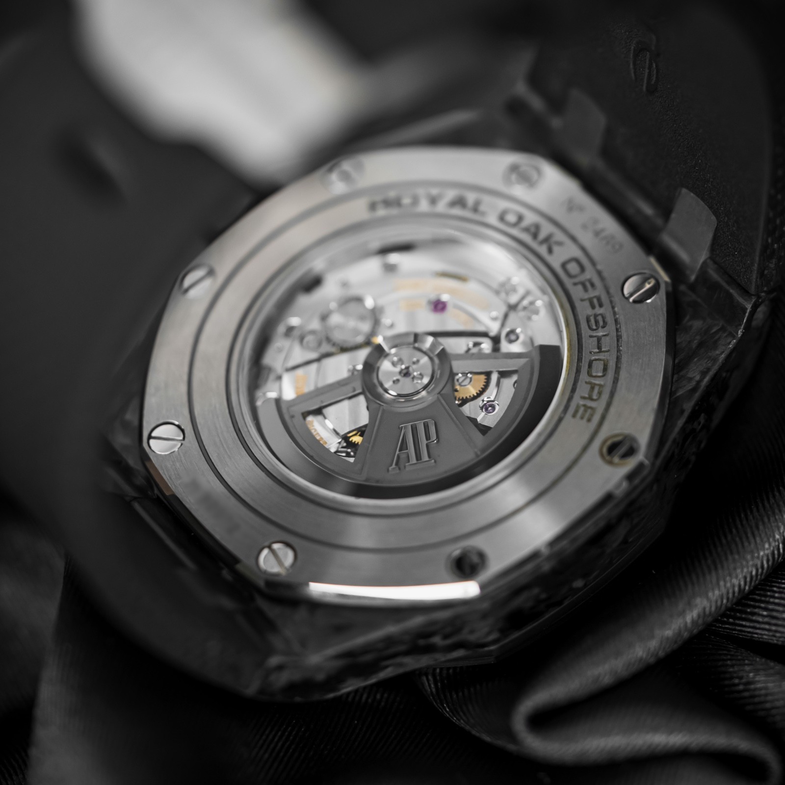 Audemars Piguet Royal Oak Forged Carbon Ceramic – 26400AU.OO.A002CA.01