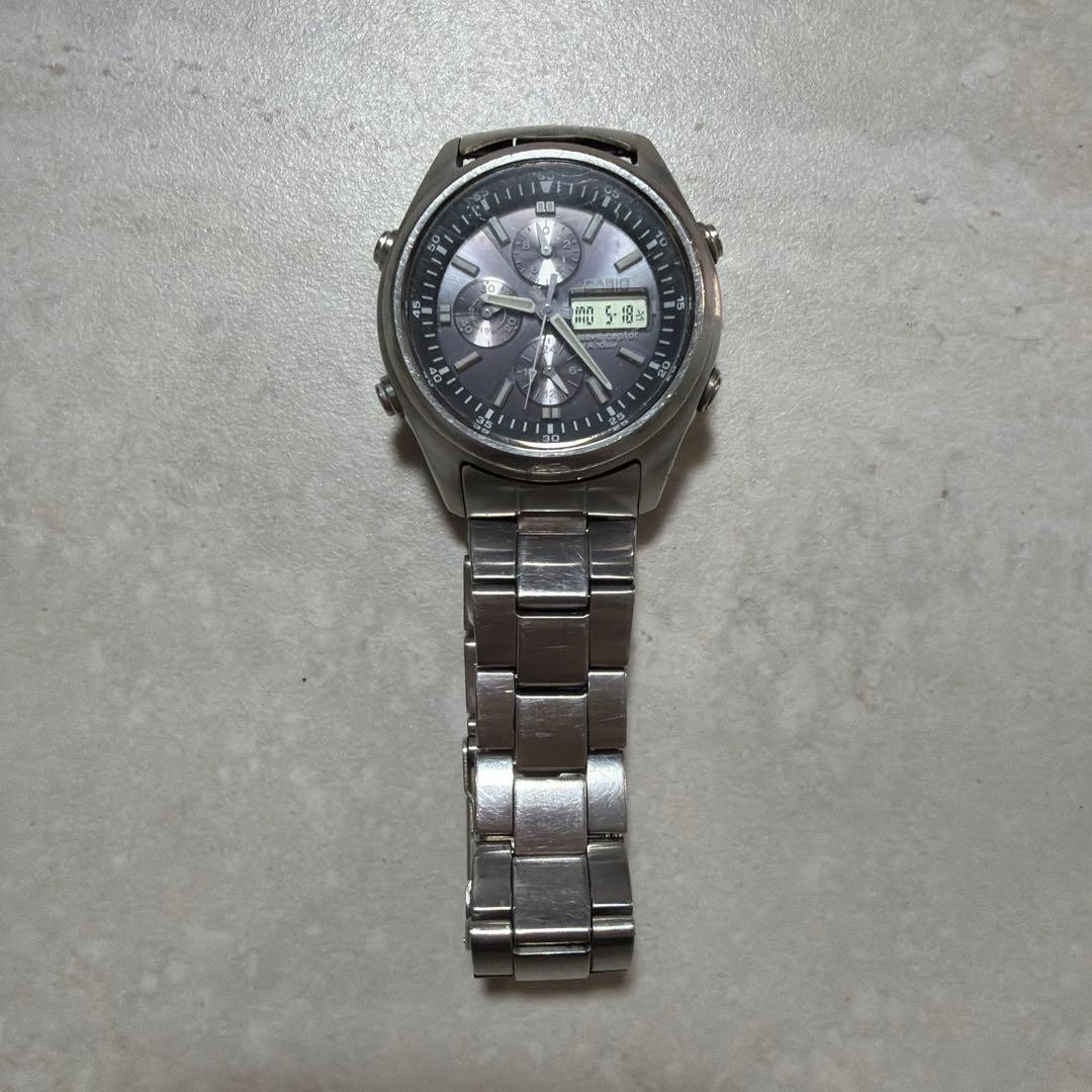 Working CASIO radio-controlled solar watch “Wave Ceptor WVQ-500DJ”