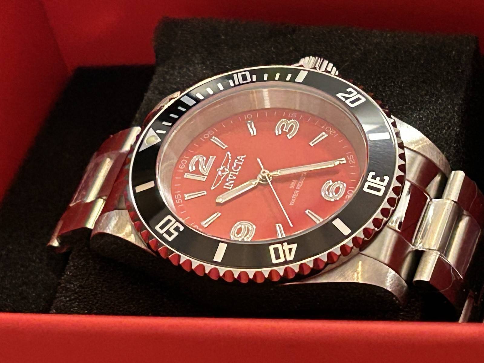 Invicta Specialty Rowan, 40mm, 8.5”, WR 50m, New/Box/3yr Wnty, Red Dial, (49350)