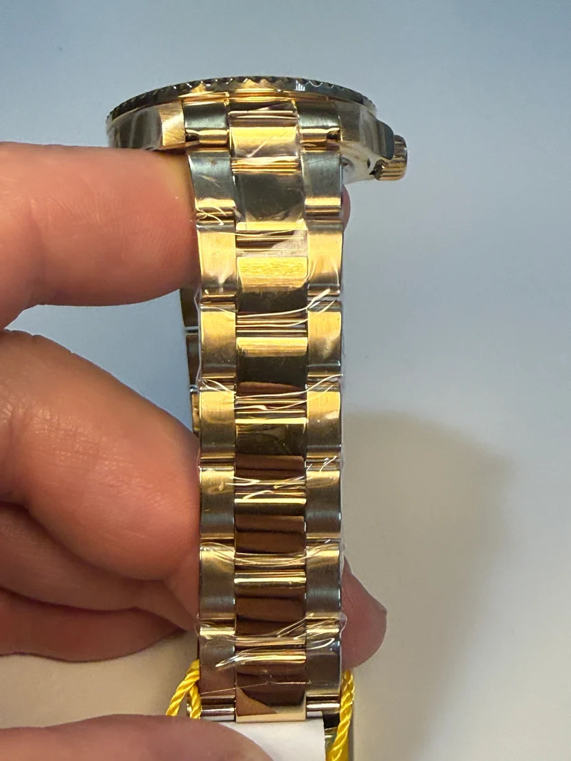 Invicta Mens Pro Diver Coastpath 26974 40mm Gold Dial Quartz Steel Bracelet