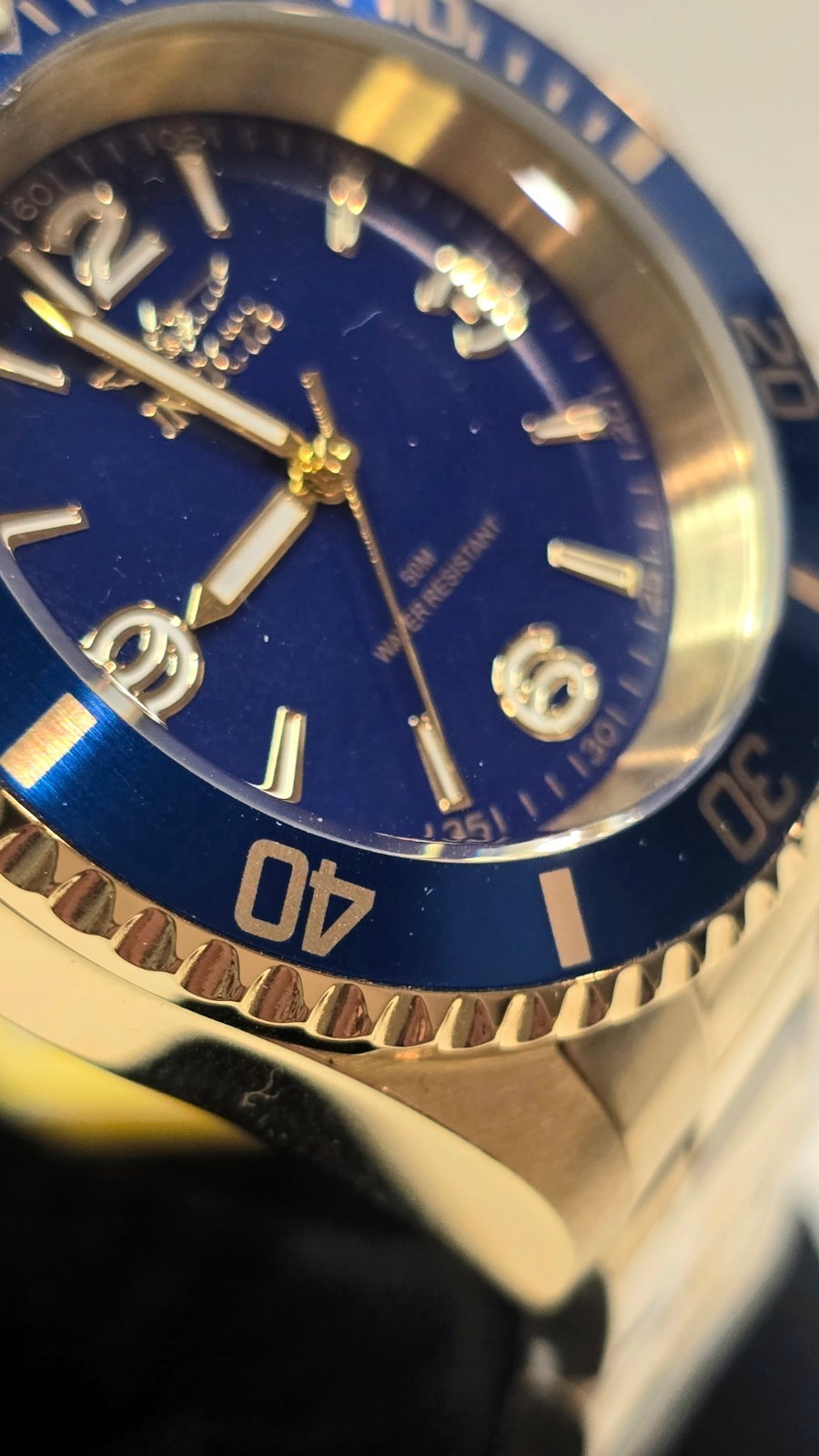 Invicta Specialty Rowan Men’s Watch Blue Dial Gold ToneSS Bracelet 50m w/Box