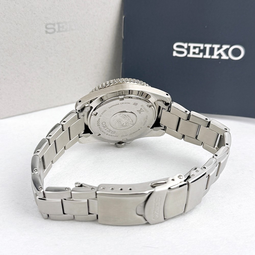 Seiko Men’s Prospex Solar Scuba Green Dial Diver Stainless Watch SNE583