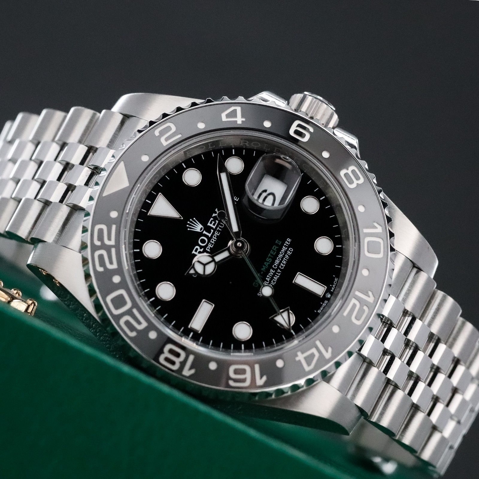 Rolex GMT-Master II [COMPLETE SET] 40mm Bruce Wayne Black Grey Bezel Jubilee