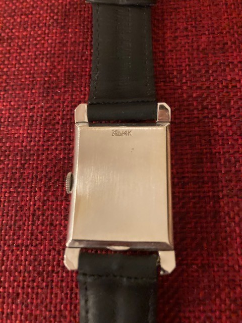 Vintage Longines Solid 14k Gold Men’s Swiss Dress Watch