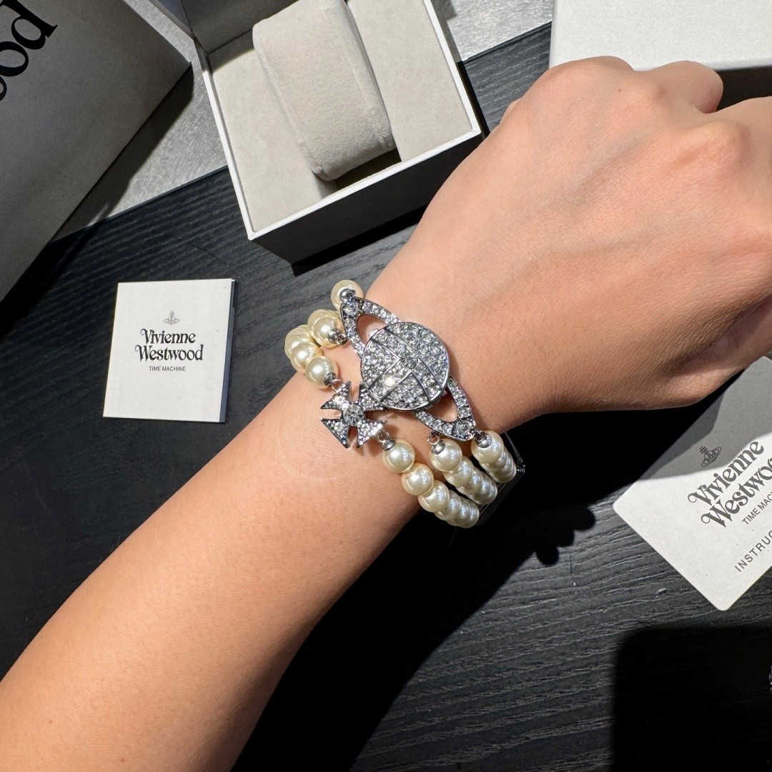 Vivienne Vintage Silver Pearl Bracelet Flip Women’s Quartz Watch Original Box