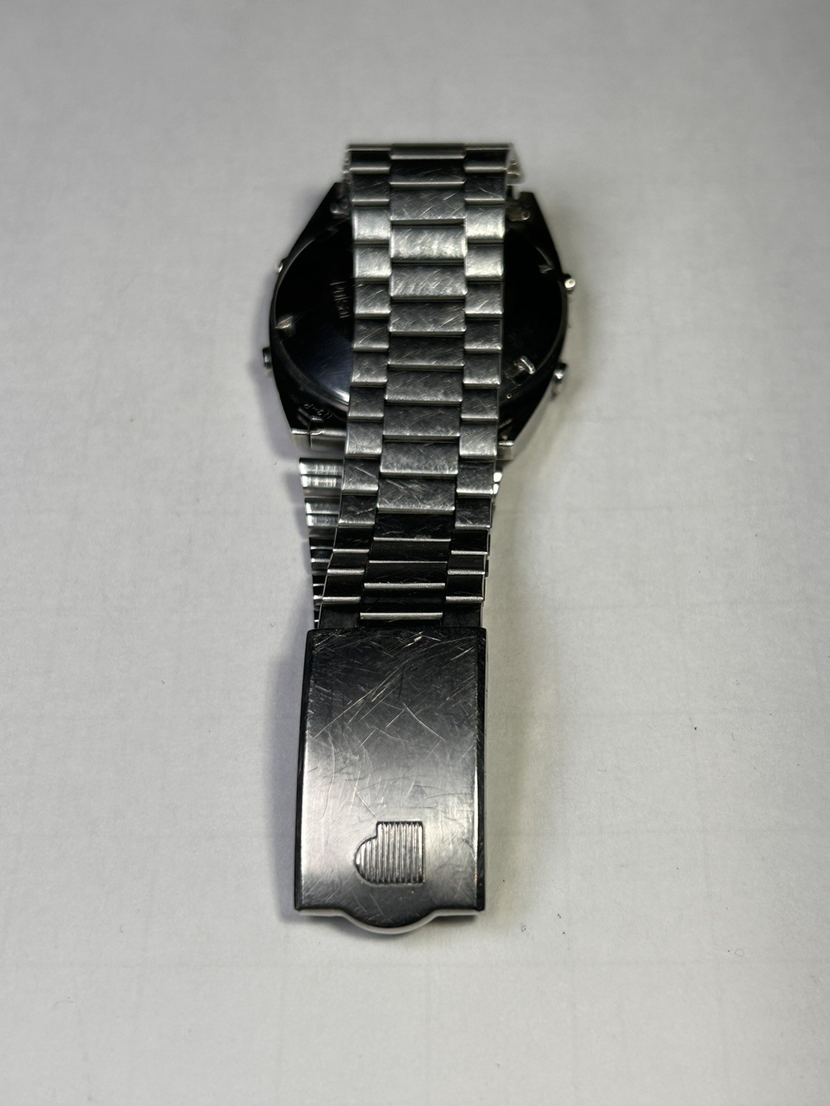 Vintage 1979 Pulsar Digital Quartz 34mm LCD Dial Y702-5009 Mens Sports Watch