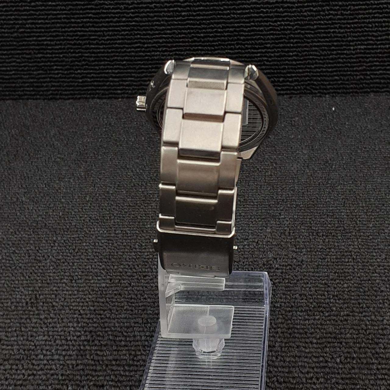 Quartz Wristwatch Model Number 7B24 OBHO SEIKO