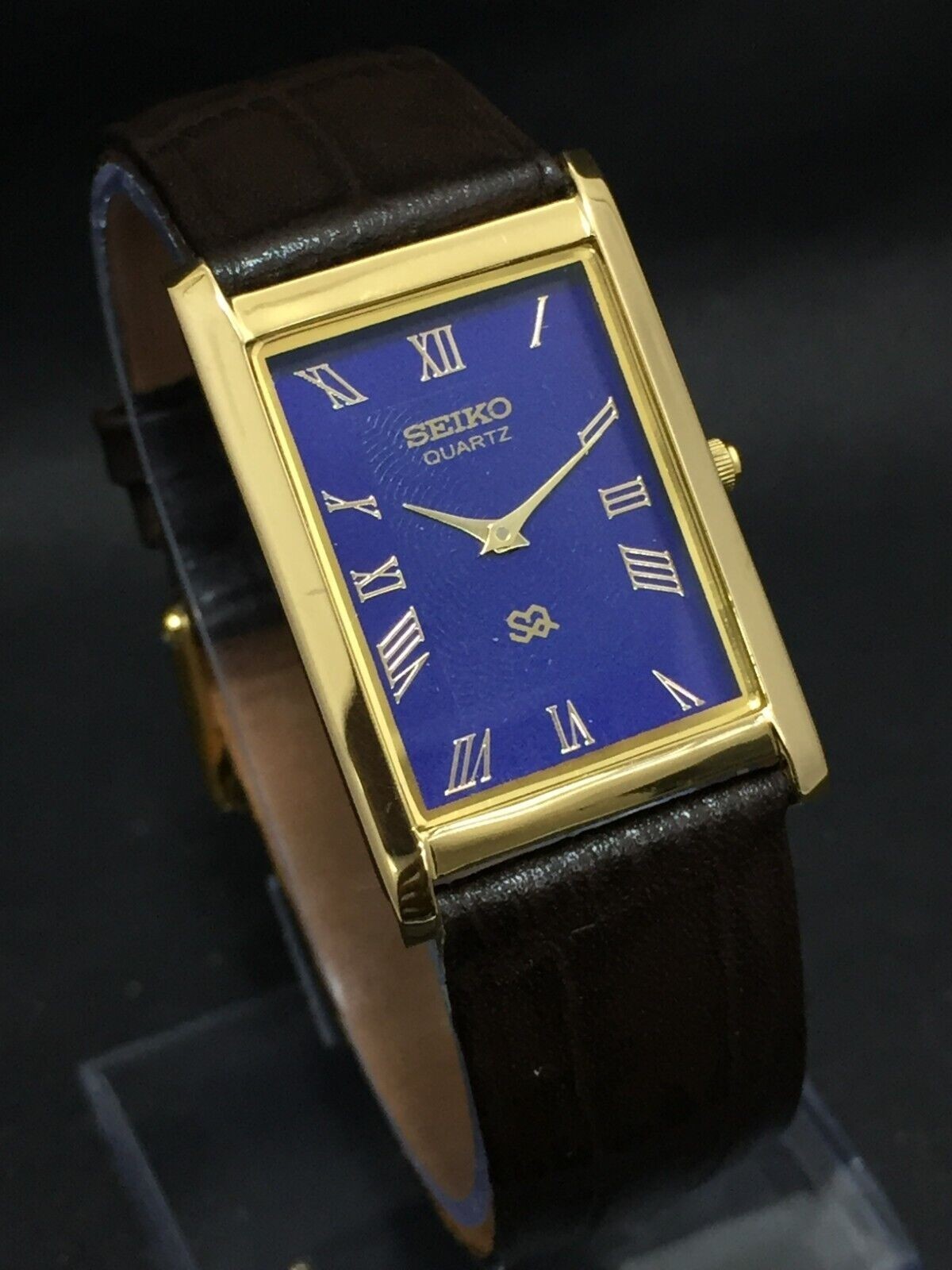 Vintage Seiko Slim Quartz Blue Face Rectangle Japanese 26MM Case Mens Watch S05