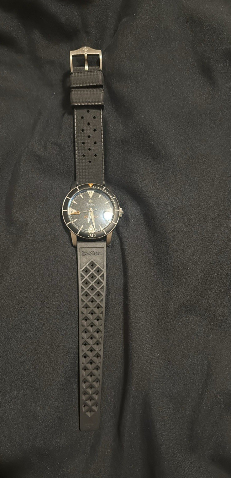 Zodiac Super Sea Wolf Automatic Diver 40mm 200m Black Dial Rubber Strap