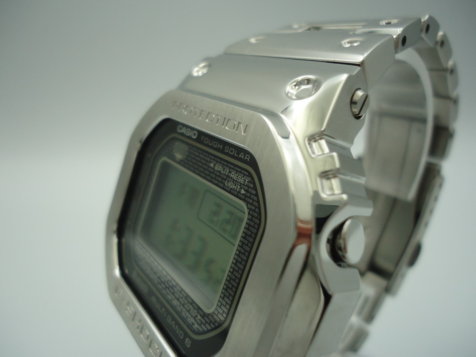Casio G-Shock GMW-B5000D-1JF Full Metal Bluetooth Solar 5 Links Excellent