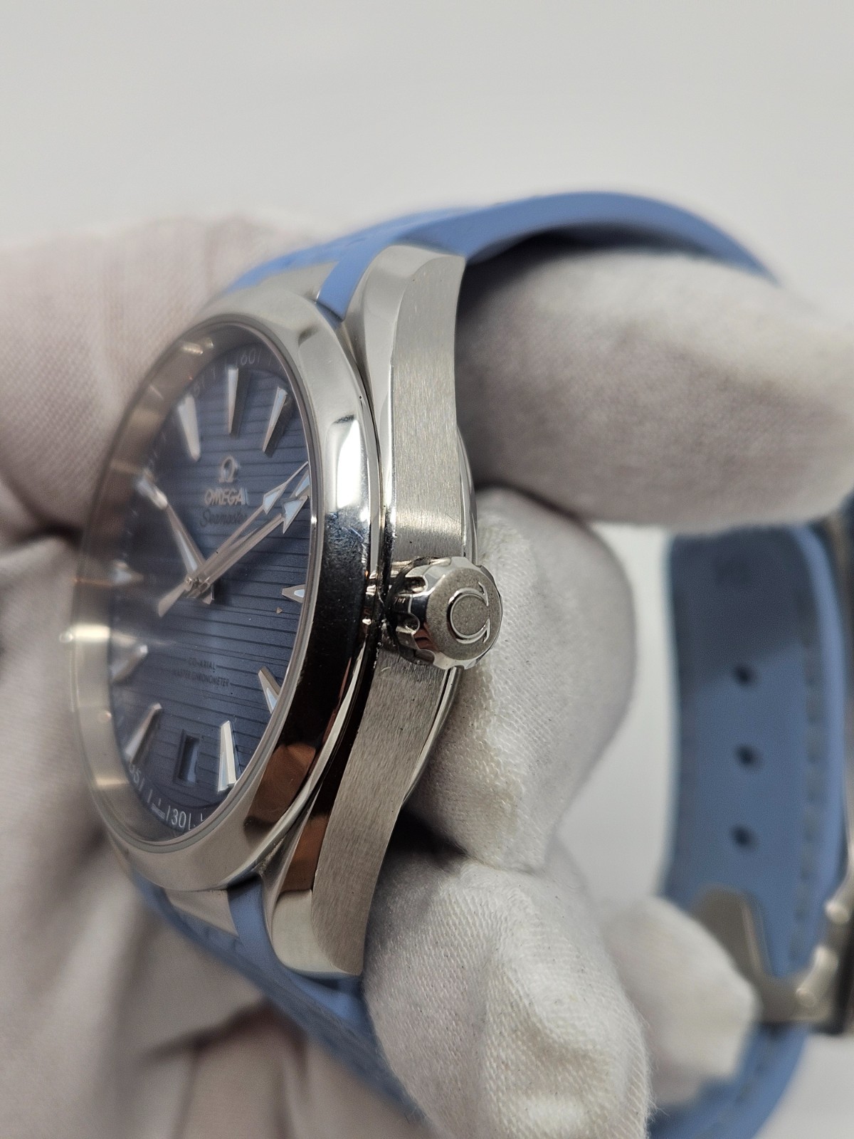 OMEGA Seamaster Aqua Terra 150M 220.10.41.21.03.005 Summer Blue