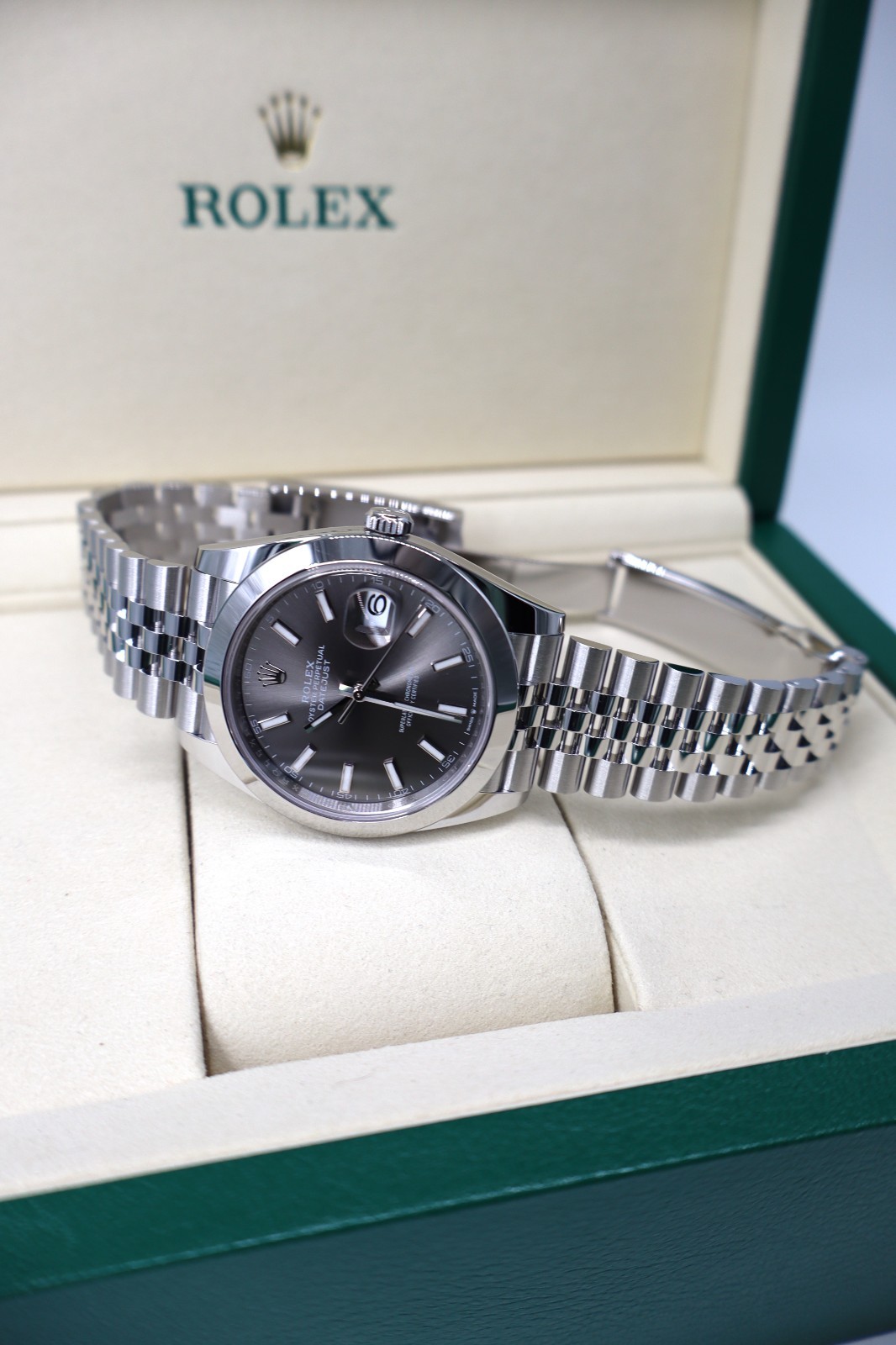 Rolex Datejust 41 NEW 2025 Slate Stainless Steel Smooth Bezel Jubilee