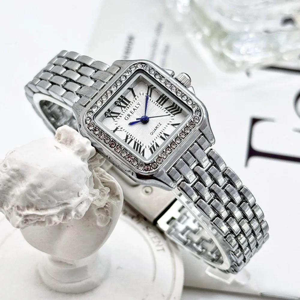 Classic Retro Square Waterproof Women’s Diamond-embedded Watch