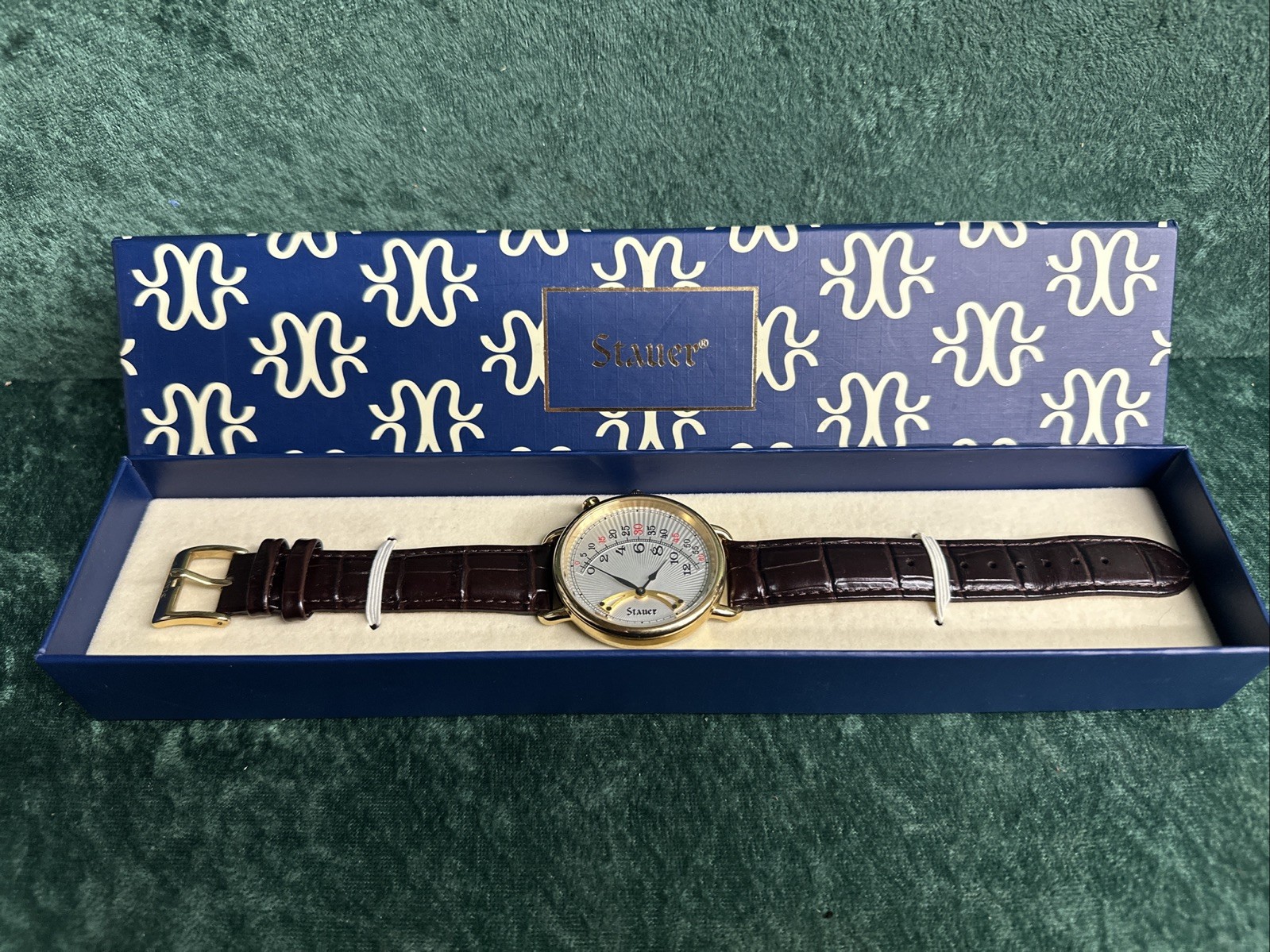 *NOT RUNNING* STAUER RETROGRADE 55091 WRIST WATCH