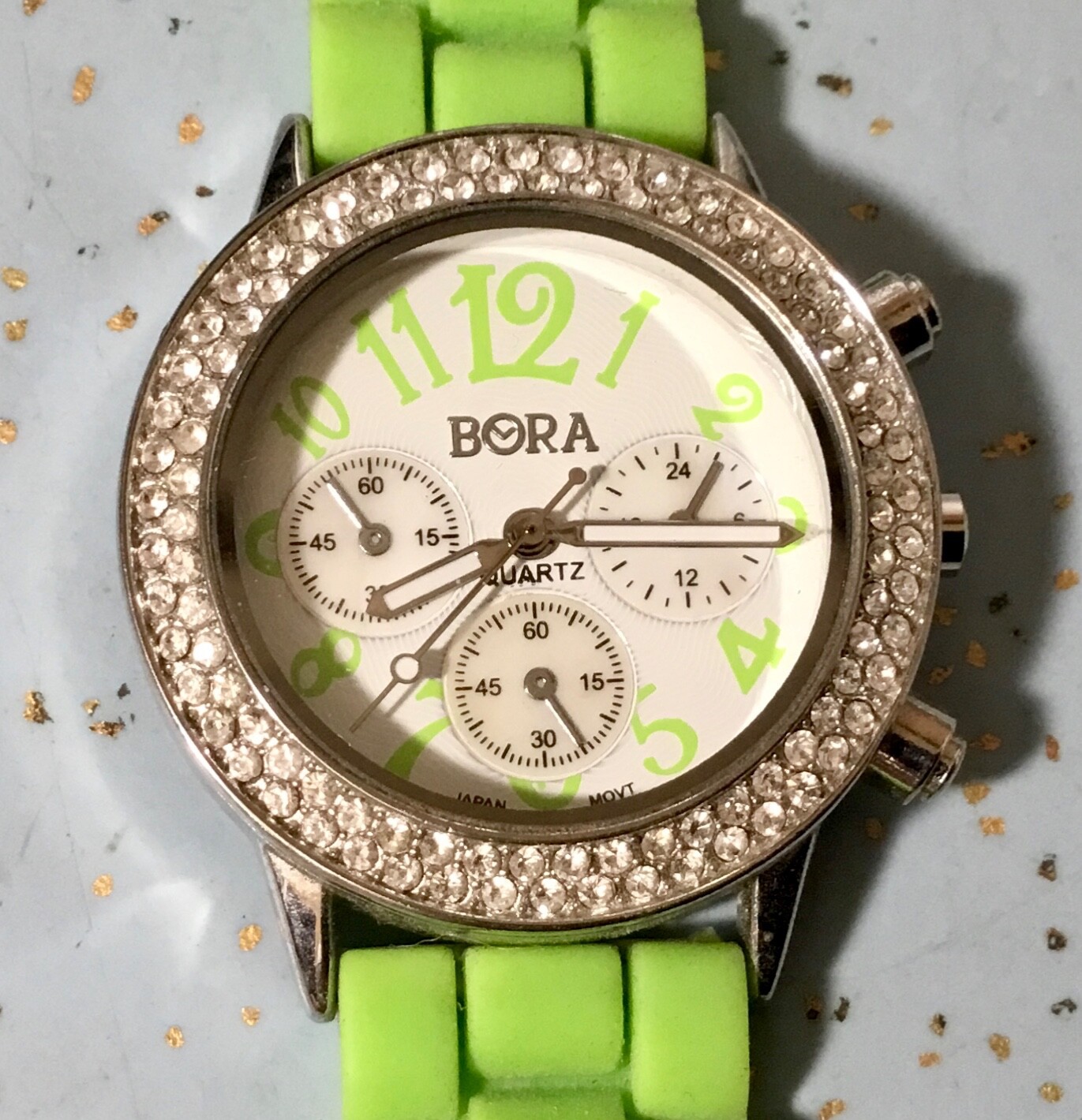 BORA SILVERTONE WATCH w/3 FAUX DIALS & LIME GREEN RUBBER BAND WRIST UP TO 7-1/4″