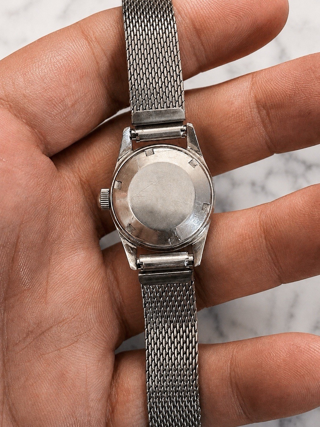 ? RUNS GREAT! Gorgeous 1960s UNIVERSAL GENEVE Ladies 23mm POLEROUTER Automatic