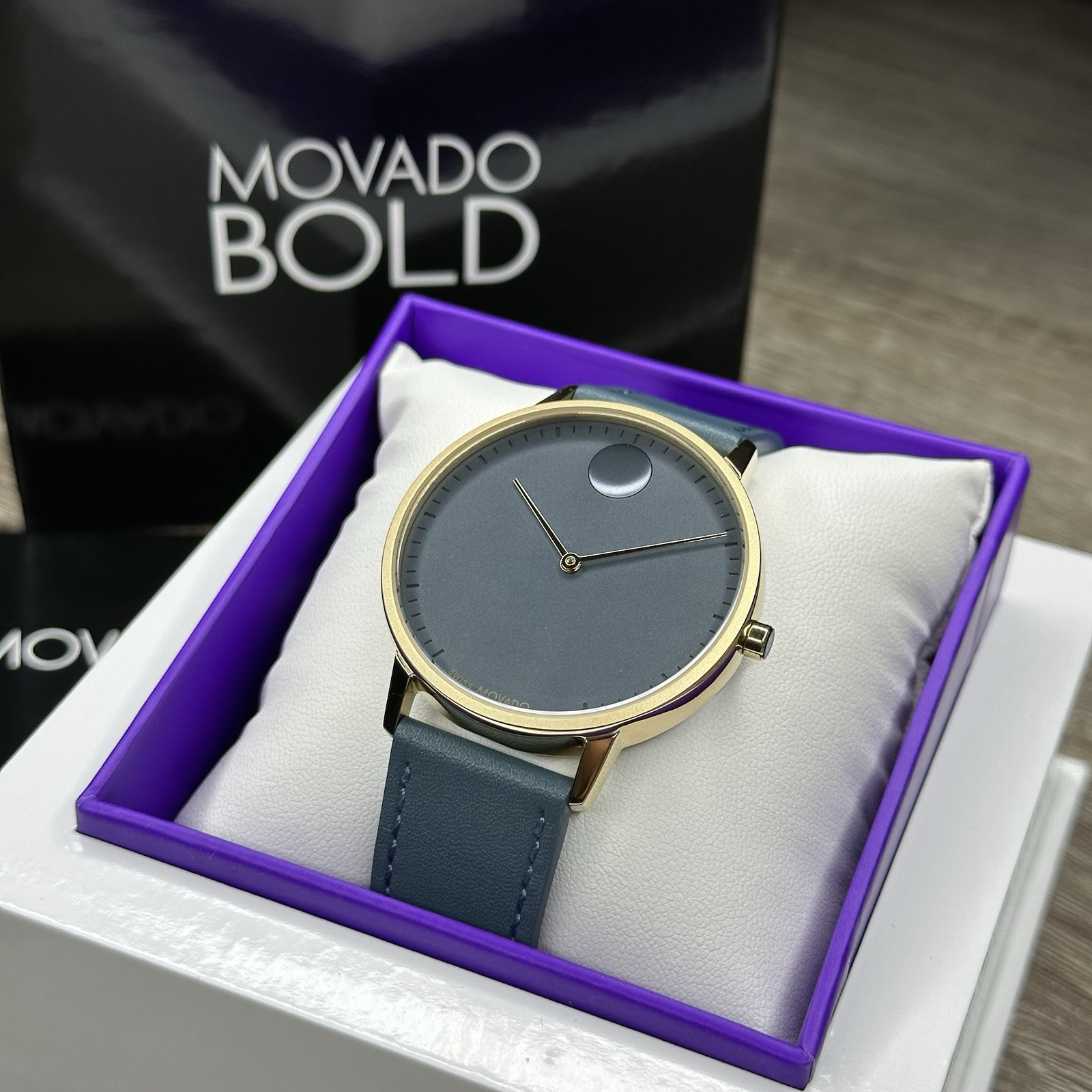 NEW✅SWISS✅ Movado FACE Gray Dial Teal Blue Leather 41mm Gold Men’s Watch 3640124