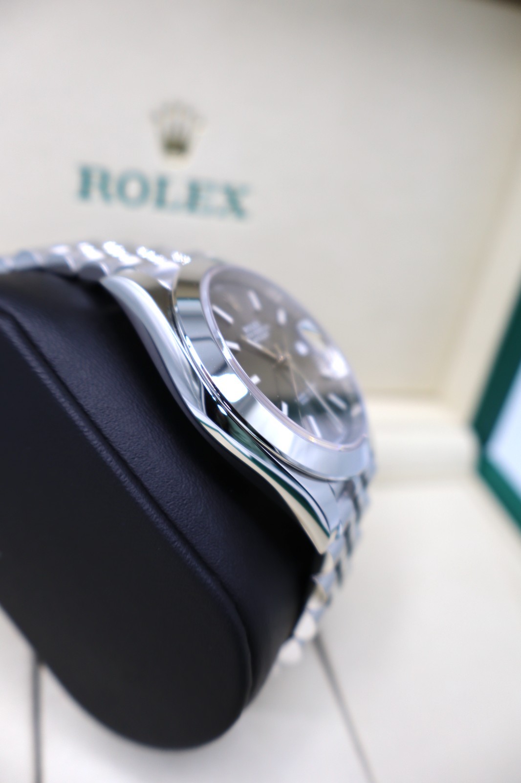 Rolex Datejust 41 NEW 2025 Slate Stainless Steel Smooth Bezel Jubilee