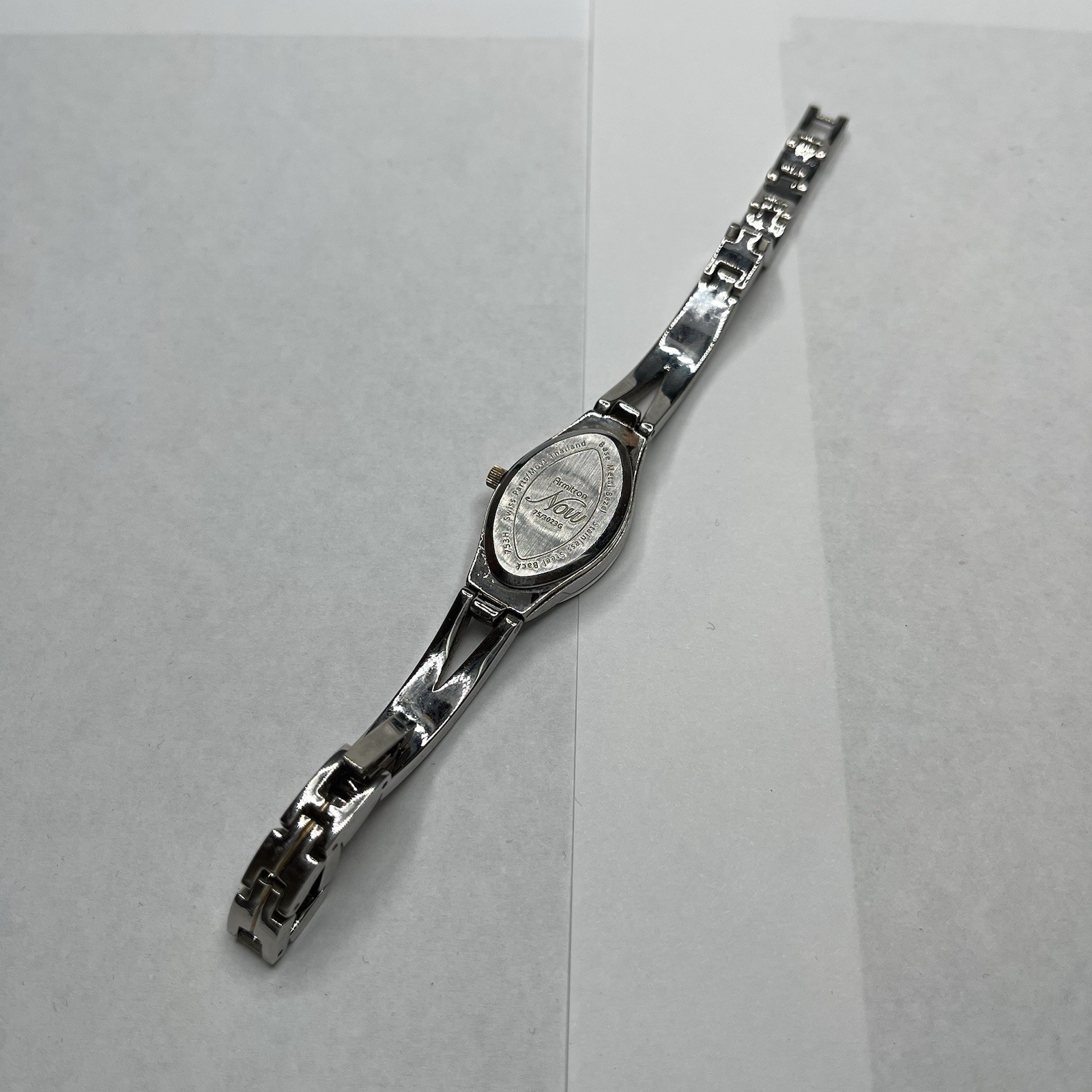 Armitron Diamond Quartz Vintage Watch Silver 18mm x 35mm FULLY WORKING