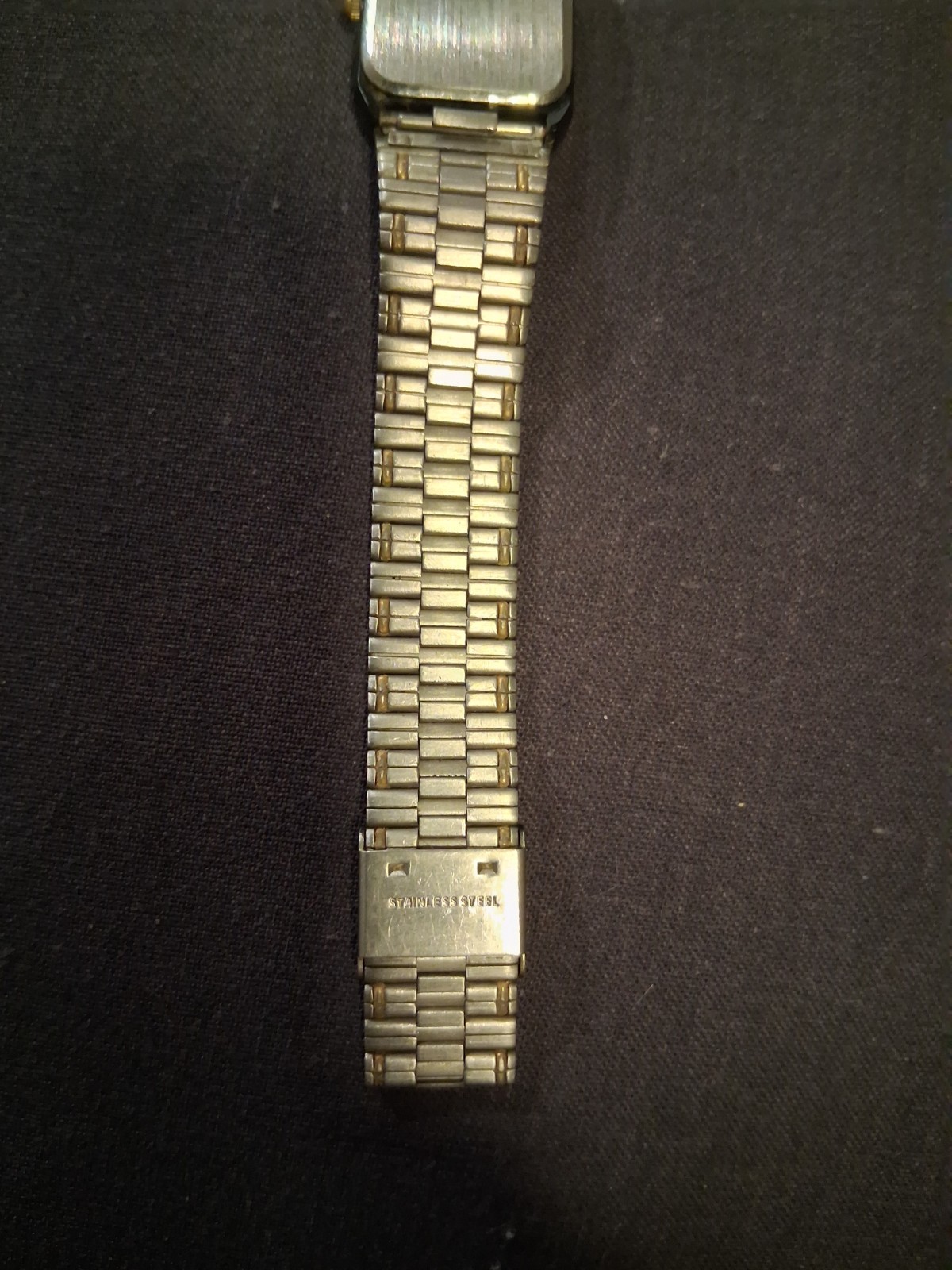 Gucci Quartz Rectangular Analog Watch Gold Dial Black/Silver Steel Bracelet