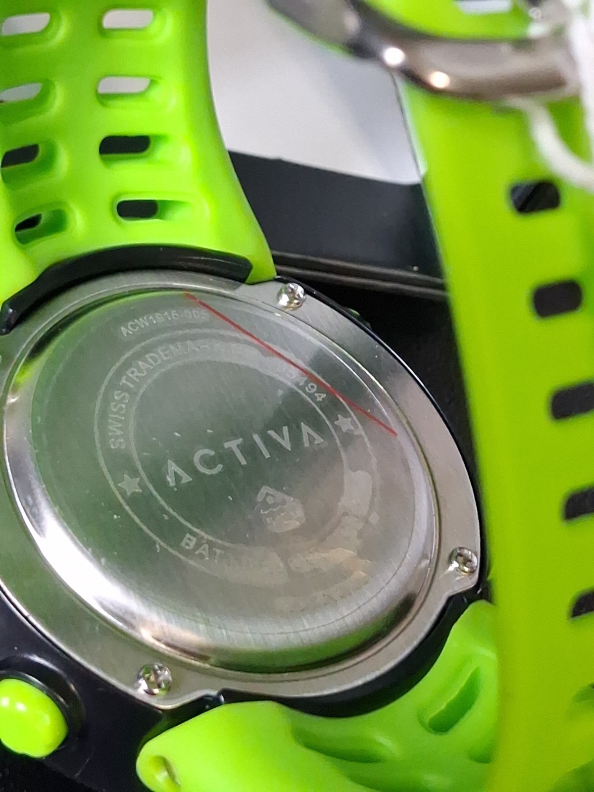 Invicta Activa ACW1915-005 Digital Quartz Sport 30m Black/Green Silicone New