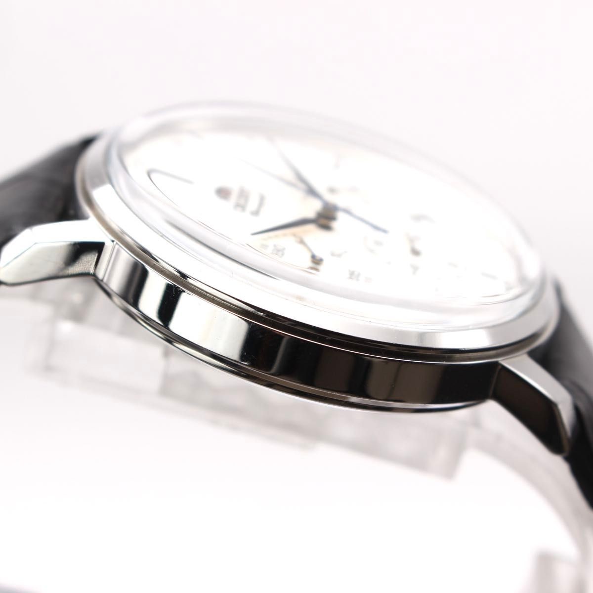 ORIENT VR32-UAA0 Chronograph Quartz White Dial Japan Men’s Watch Leather