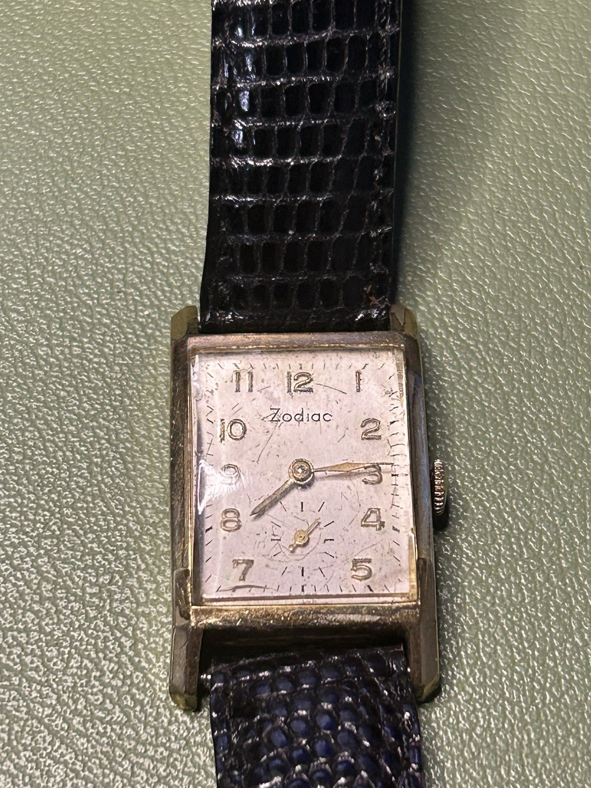 Vintage 1940s Zodiac Tank Watch 10K GF Caliber 834 17J Manual Running – As-Is