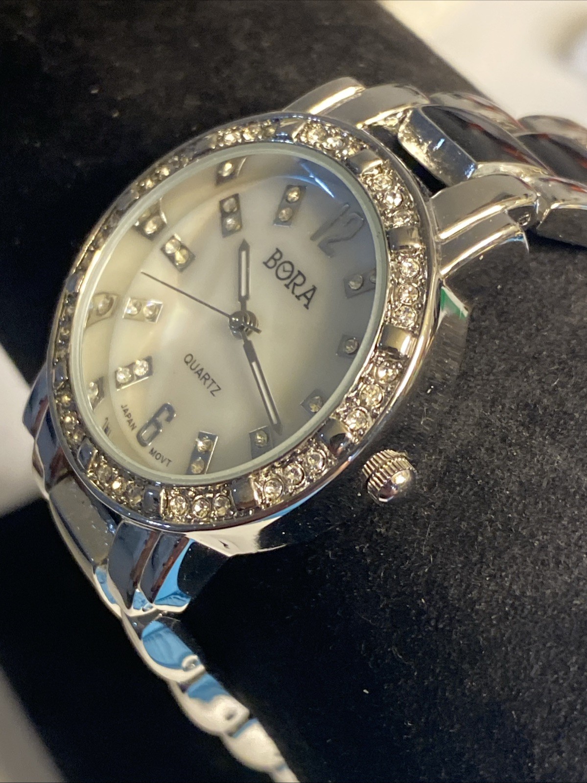 Bora Unisex Black & Silver Tone New Battery Mother of Pearl Face