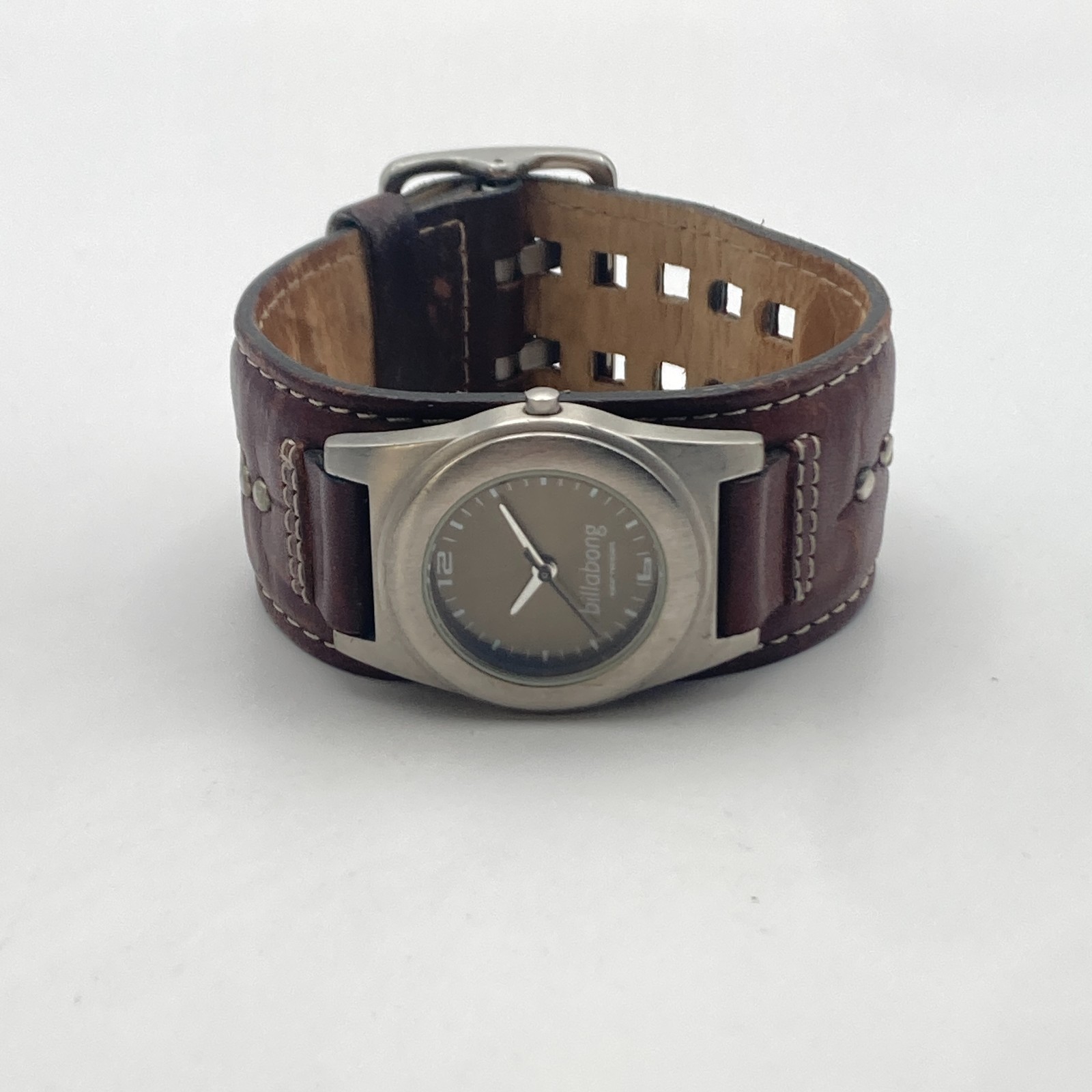 Billabong Women’s Watch 30mm Matte Silver Tone Leather Cuff New Battery 8″