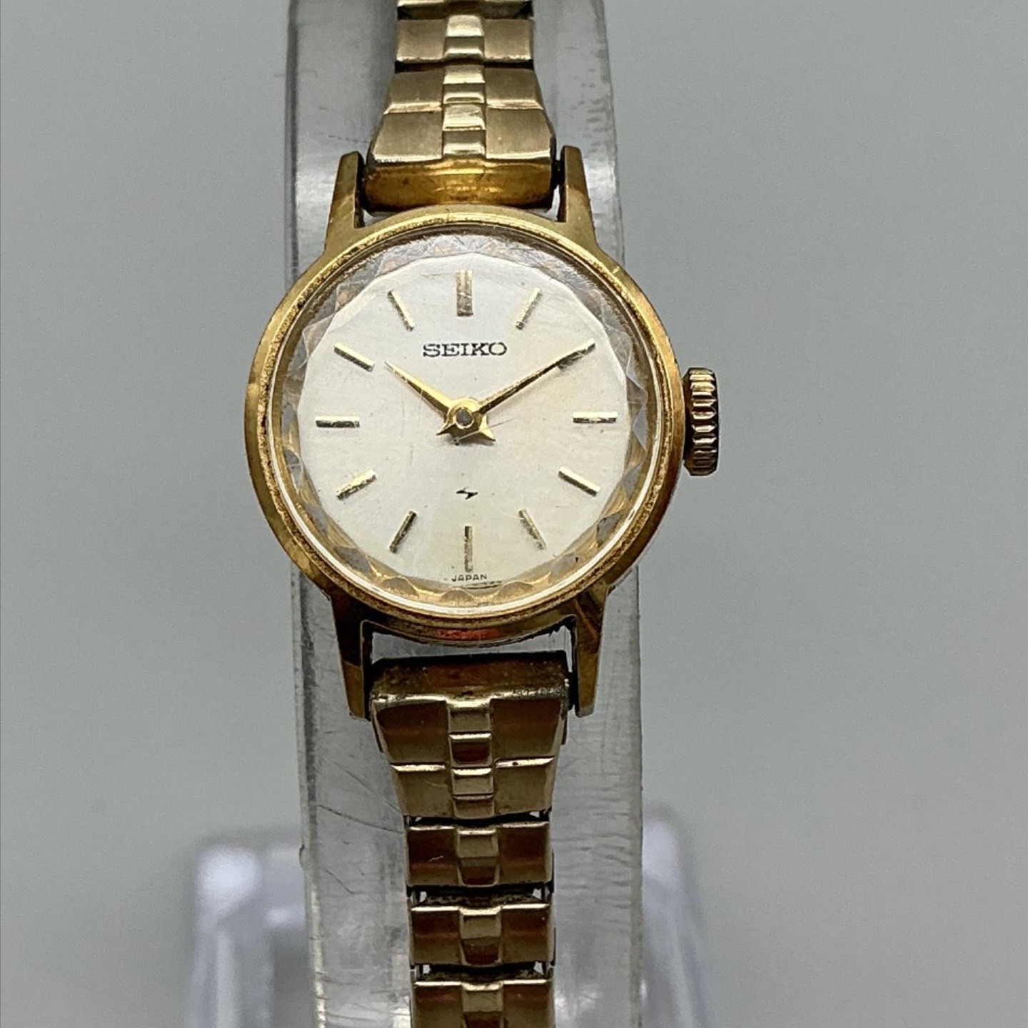 Vintage Seiko Womens Watch 18mm Gold Plated 11-0109 Stretch Manual Wind