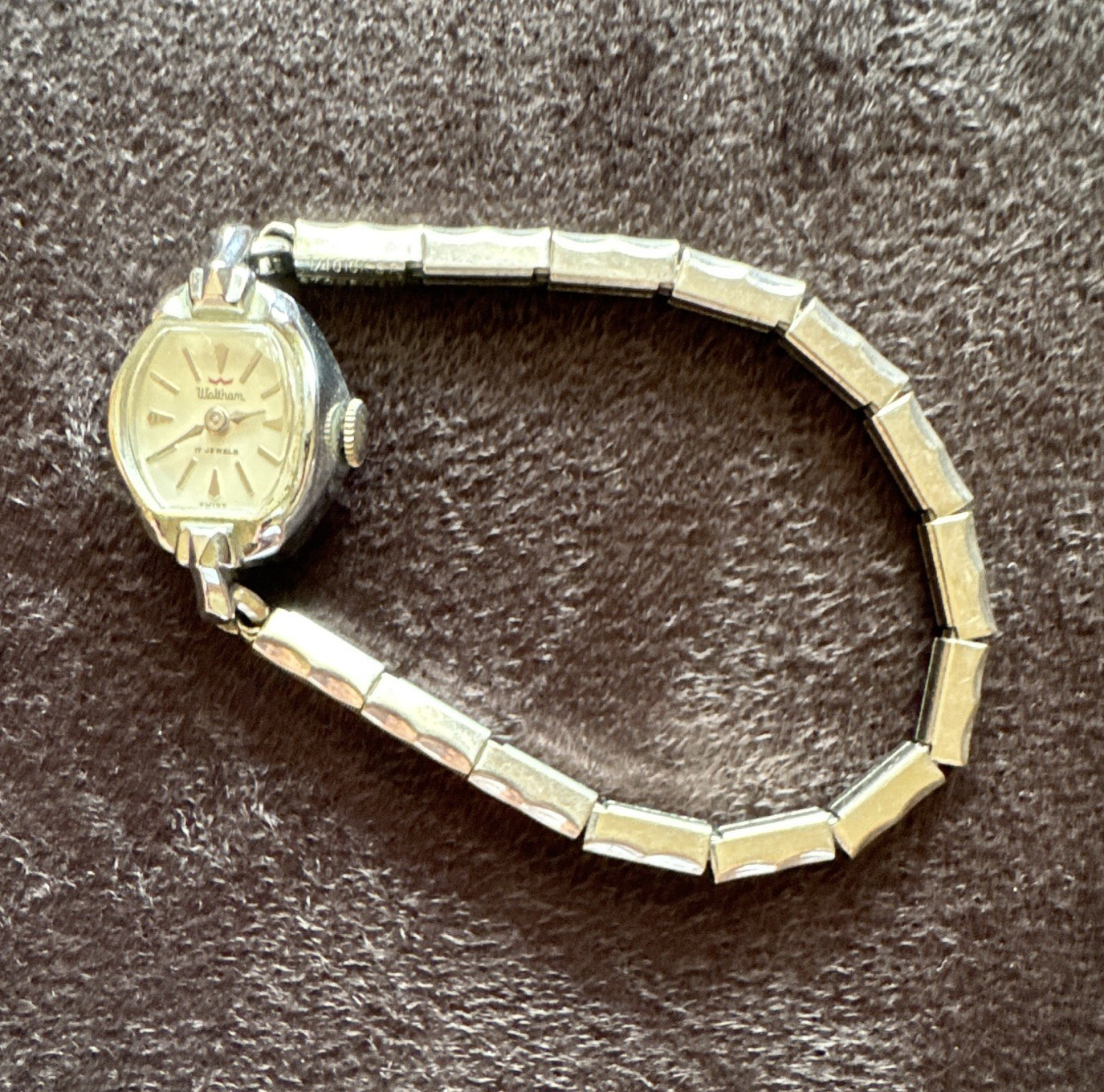 Waltham Vintage Women’s Manual Wind Mechanical Silver Bracelet Oval Watch