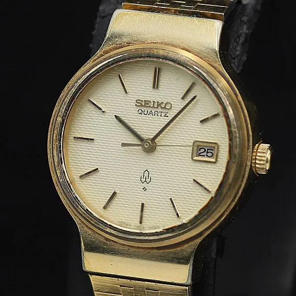 Working condition, excellent condition. Seiko Quartz 7902-0010 ivory dial, date,