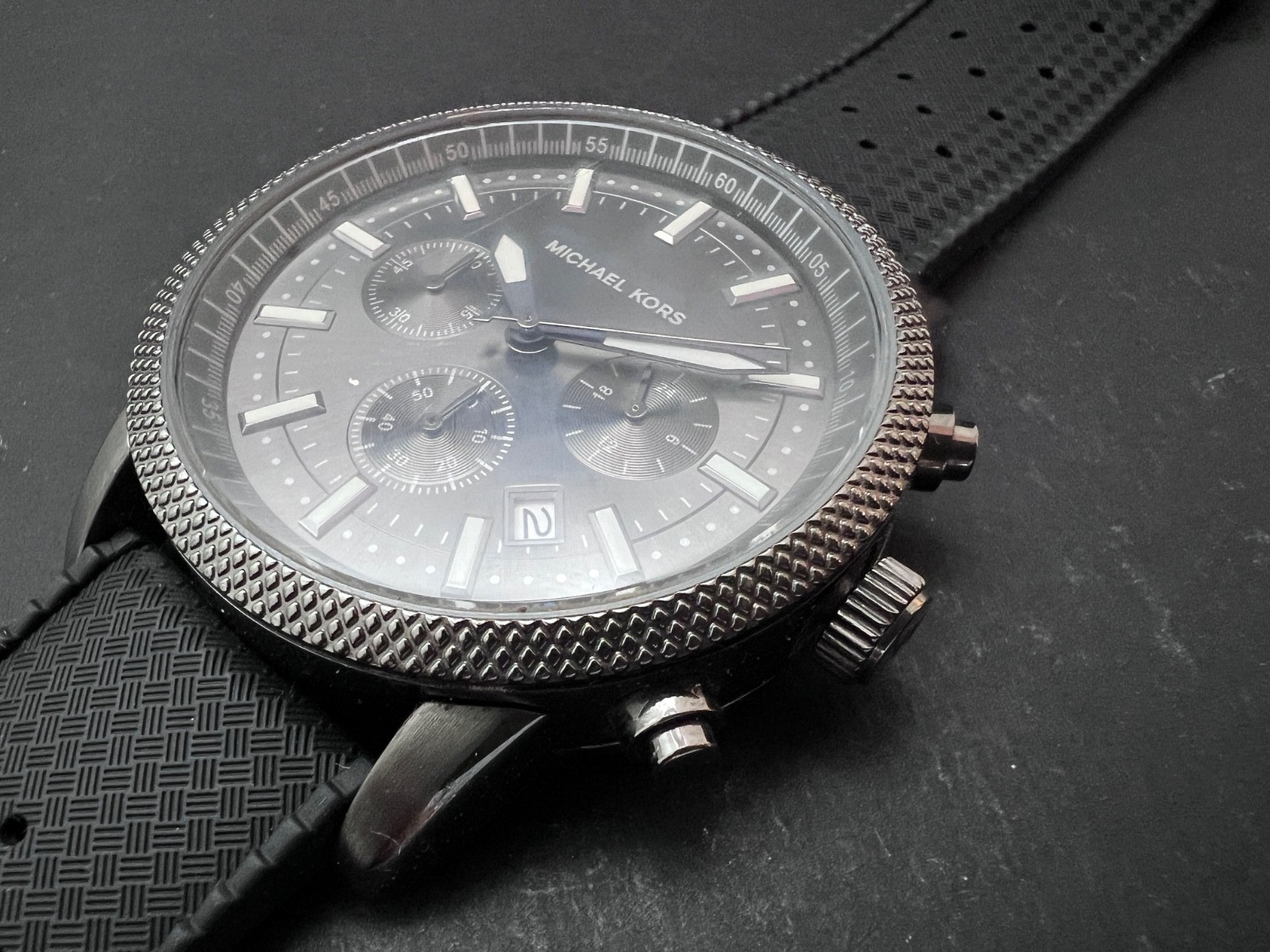 MICHAEL KORS MENS MK-8241 WATCH Black gun metal waterproof chronograph boxed