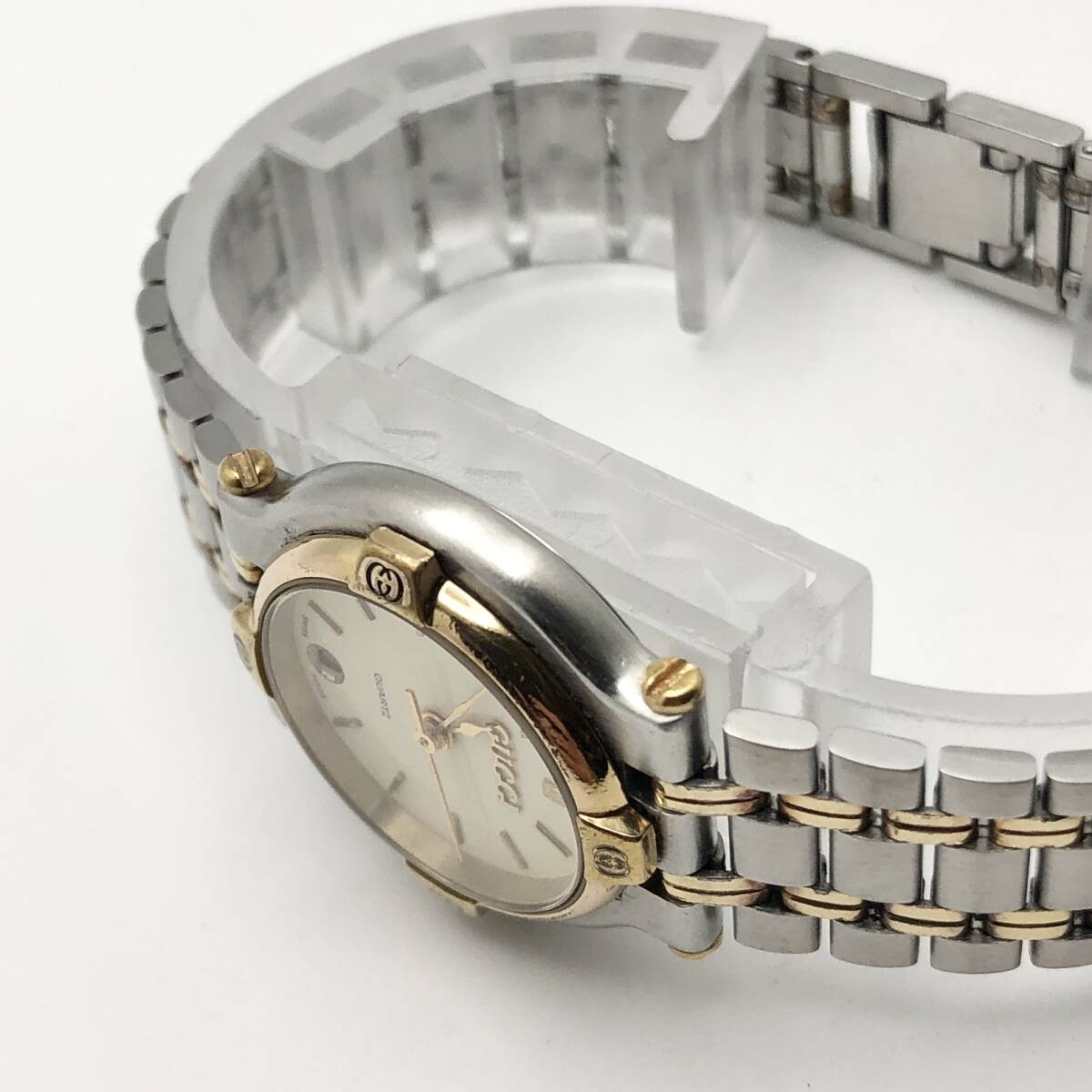 GUCCI Good condition Operational GUCCI(Gucci) 9000L ladies’ gold silver combo q