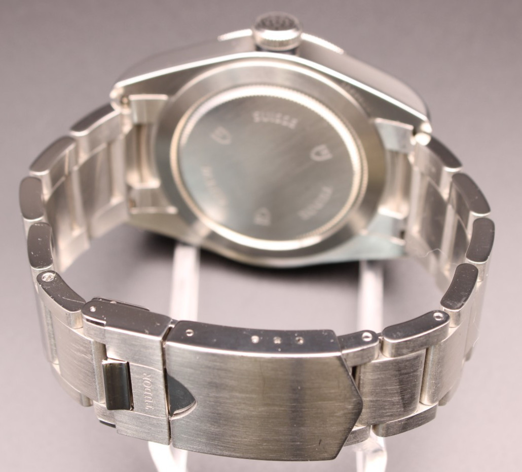 TUDOR Heritage Black Bay 79220B – Complete Set – B&P & Service Card – Full Links