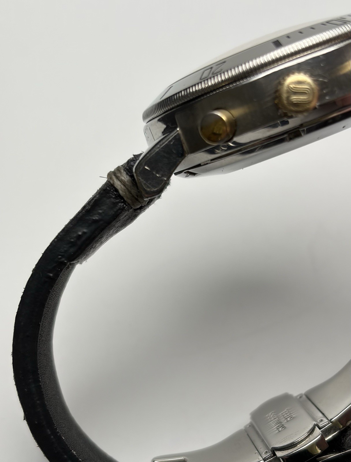 Universal Geneve Compax Chronograph 698.410 UG98 – Check It Out!