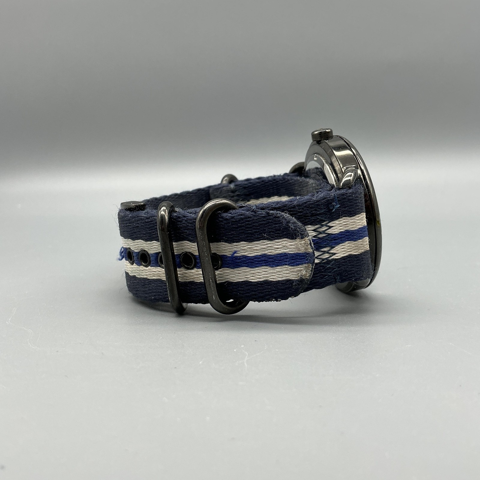 Sperry Top-Sider Mens Watch 45mm Blue White Stripe Nylon Date New Battery