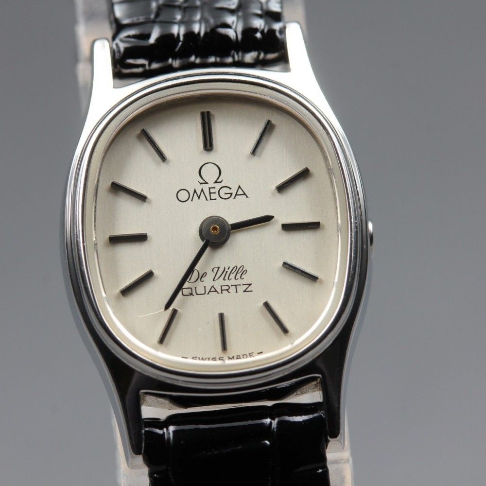 Working Item OMEGA De Ville Cal.1353 Silver Oval Quartz Ladies 17270