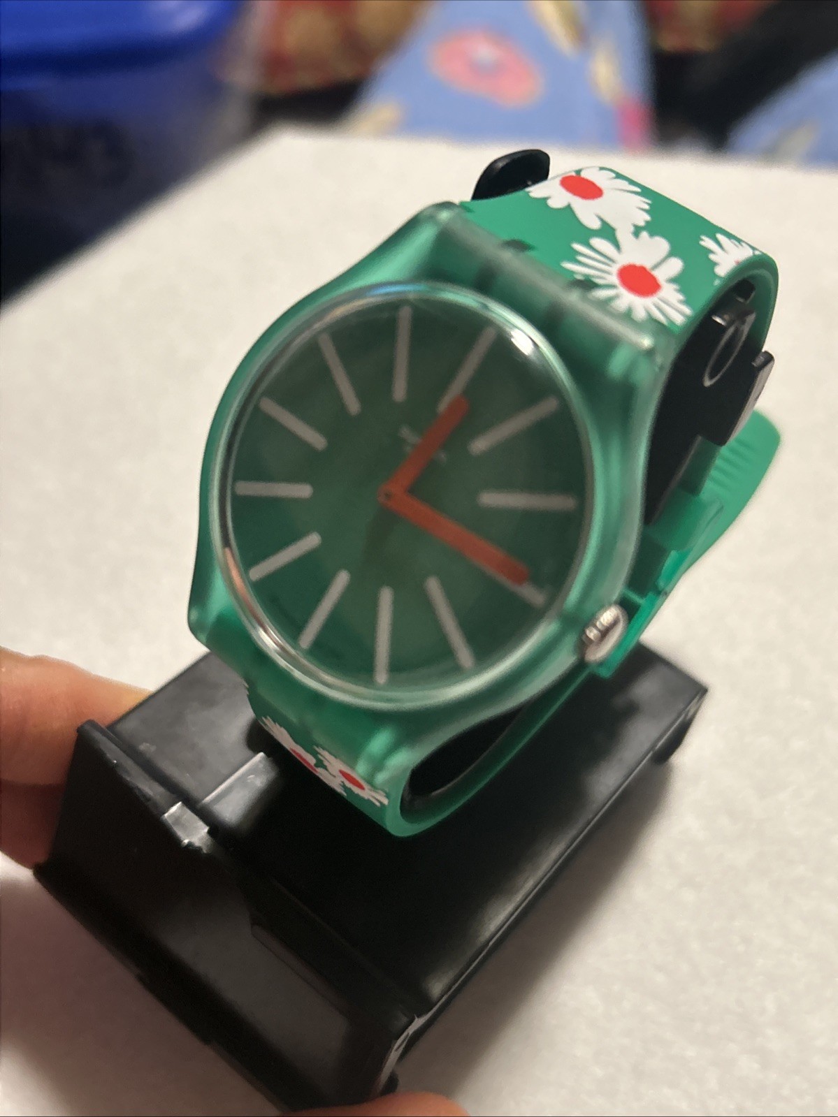 Swatch SO29G104 MEADOW FLOWERS THE MARCH COLLECTION Watch, Green,