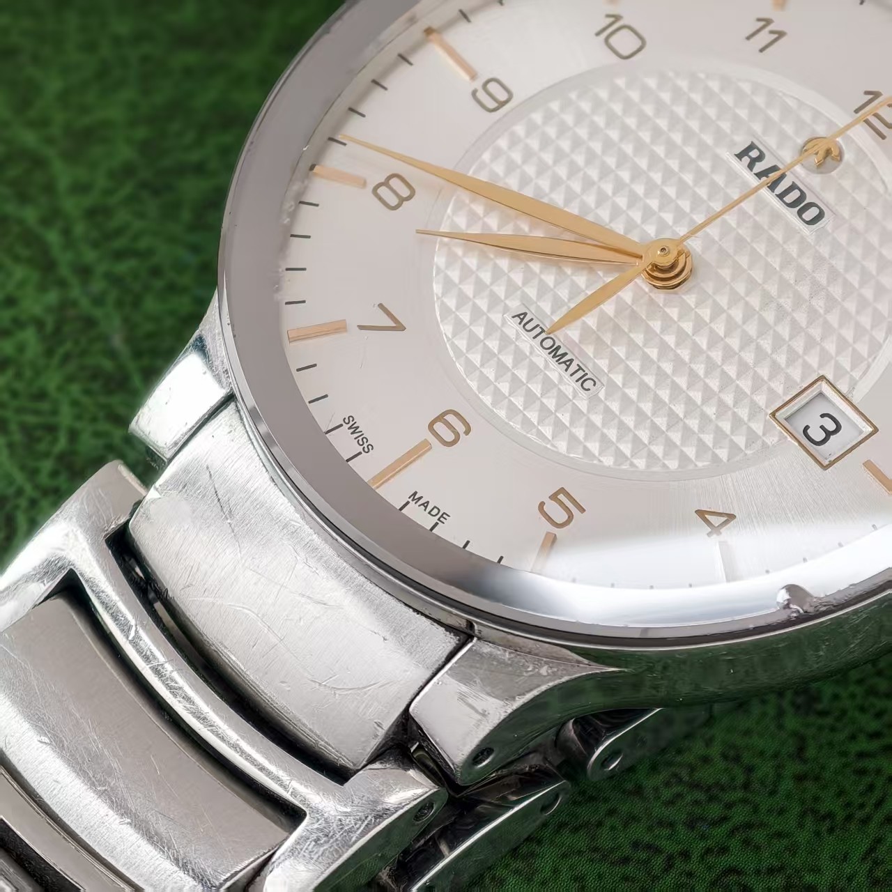 Rado White Dial Centrix R30939143 Men’s Watch Automatic 38.1mm Date