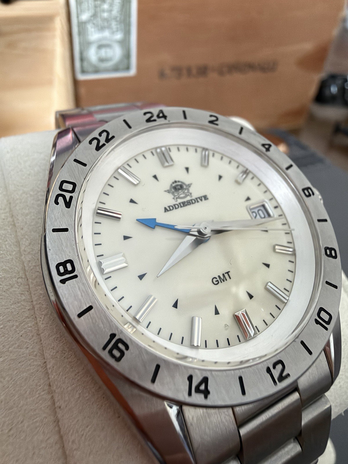 Addiesdive GMT Automatic Men’s Watch White Dial Date 200m SS Bracelet