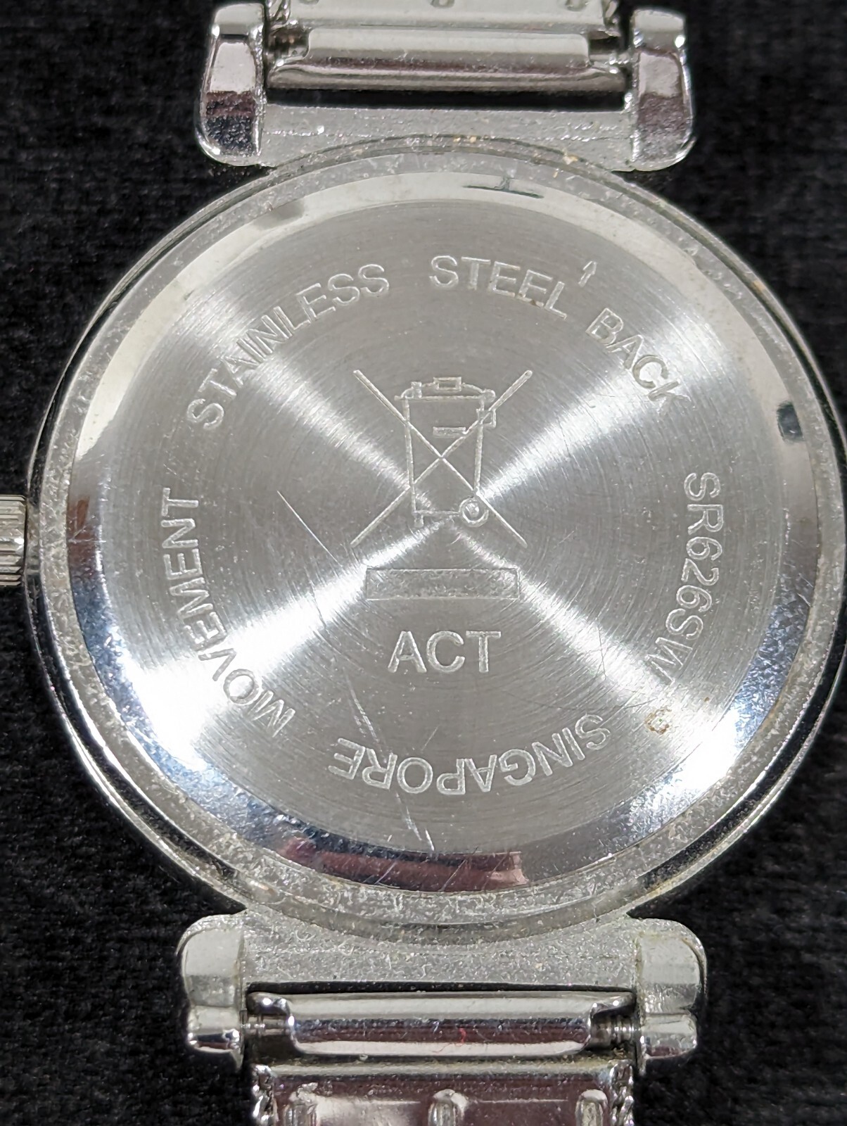 Silver Tone Pearlized Face Crystal Bezel Stainless Steel Mesh Style Band Watch