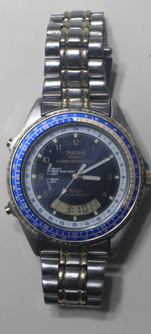 Vintage PULSAR Alarm Chronograph 100M Analog Digital Men’s Watch V051 0020