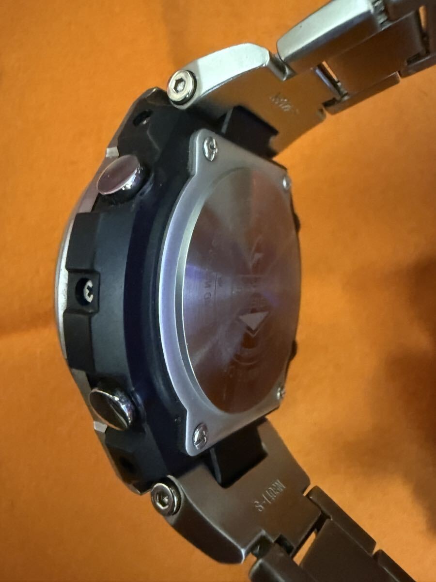 Excellent condition used CASIO G SHOCK G STEEL GST W110D radio solar metal band