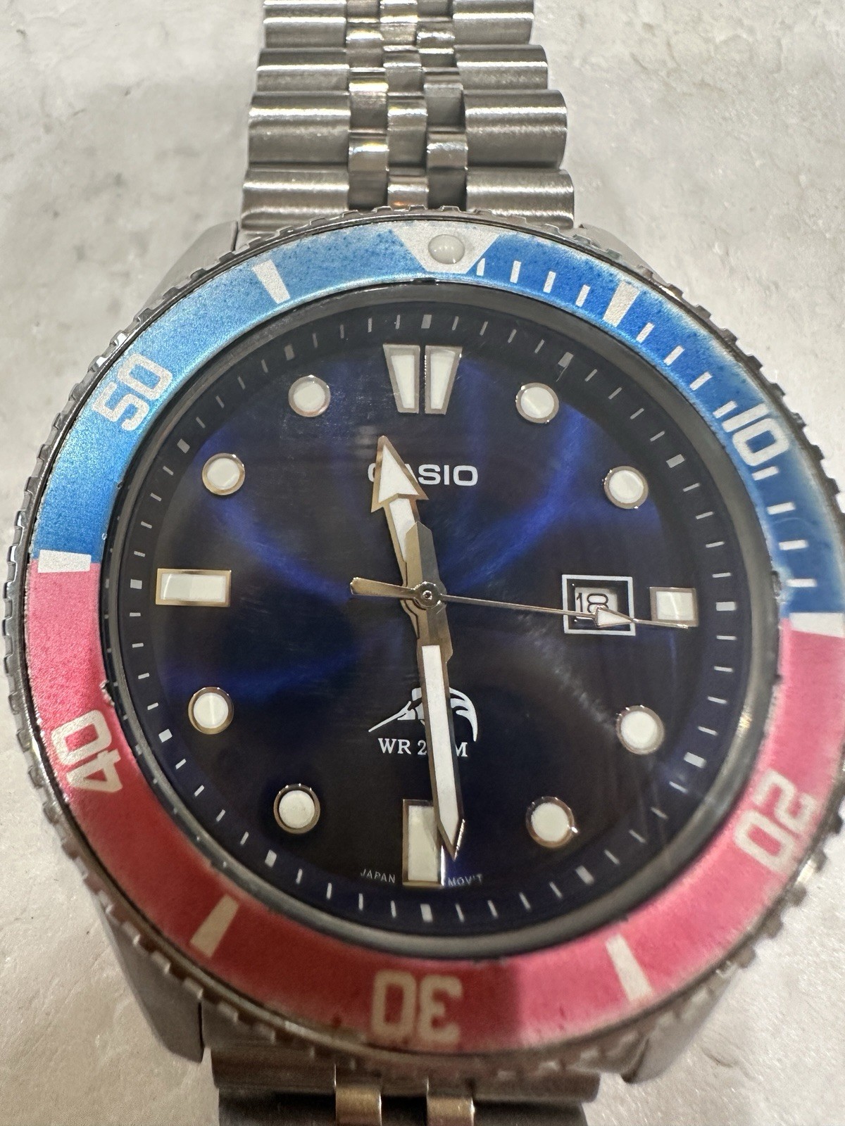 Casio Duro Men’s Quartz Dive Watch 200M Blue Dial MDV106B-2AVCF Modded New Batt