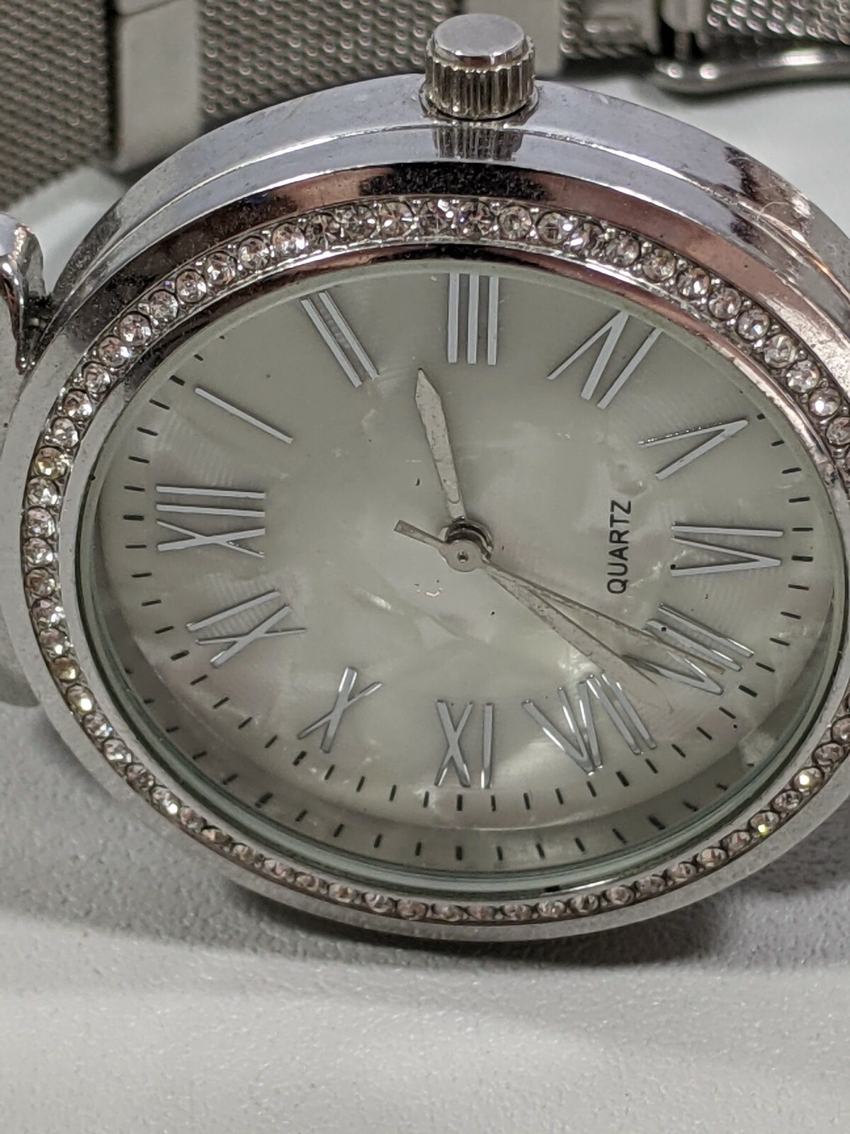 Silver Tone Pearlized Face Crystal Bezel Stainless Steel Mesh Style Band Watch