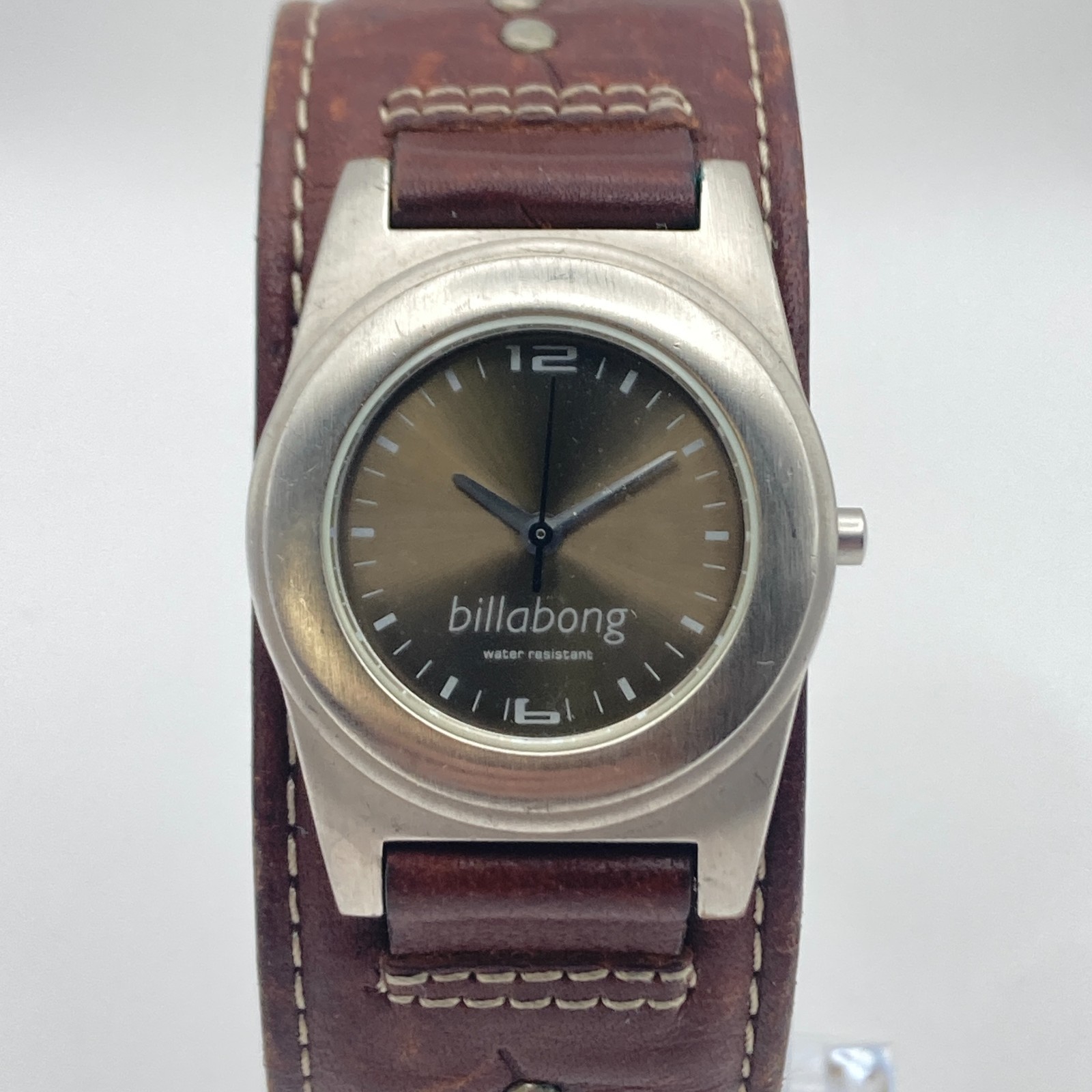 Billabong Women’s Watch 30mm Matte Silver Tone Leather Cuff New Battery 8″