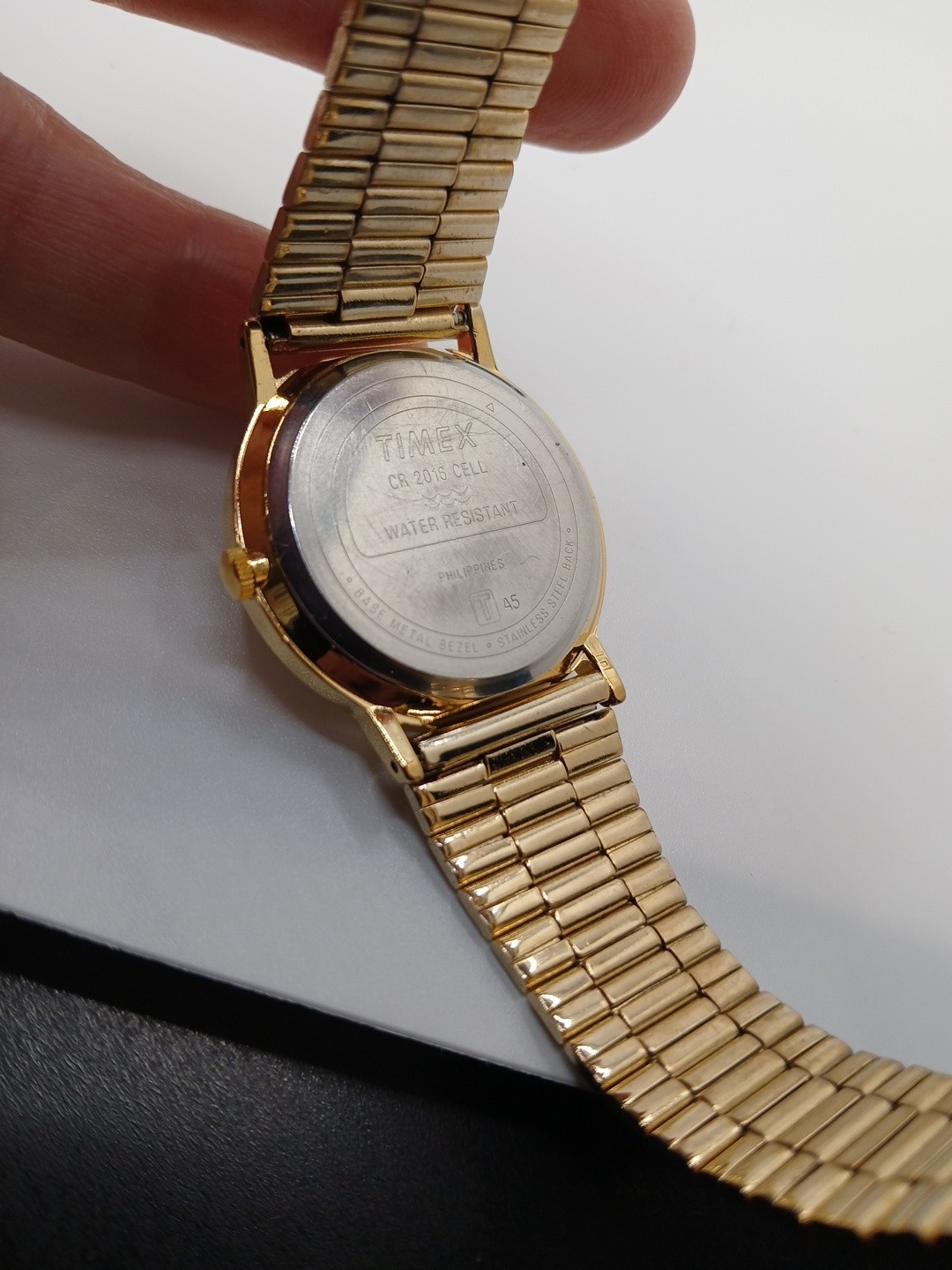 Vintage Watch Mens TIMEX quartz CR 2016 Cell working nice cosmetic condition