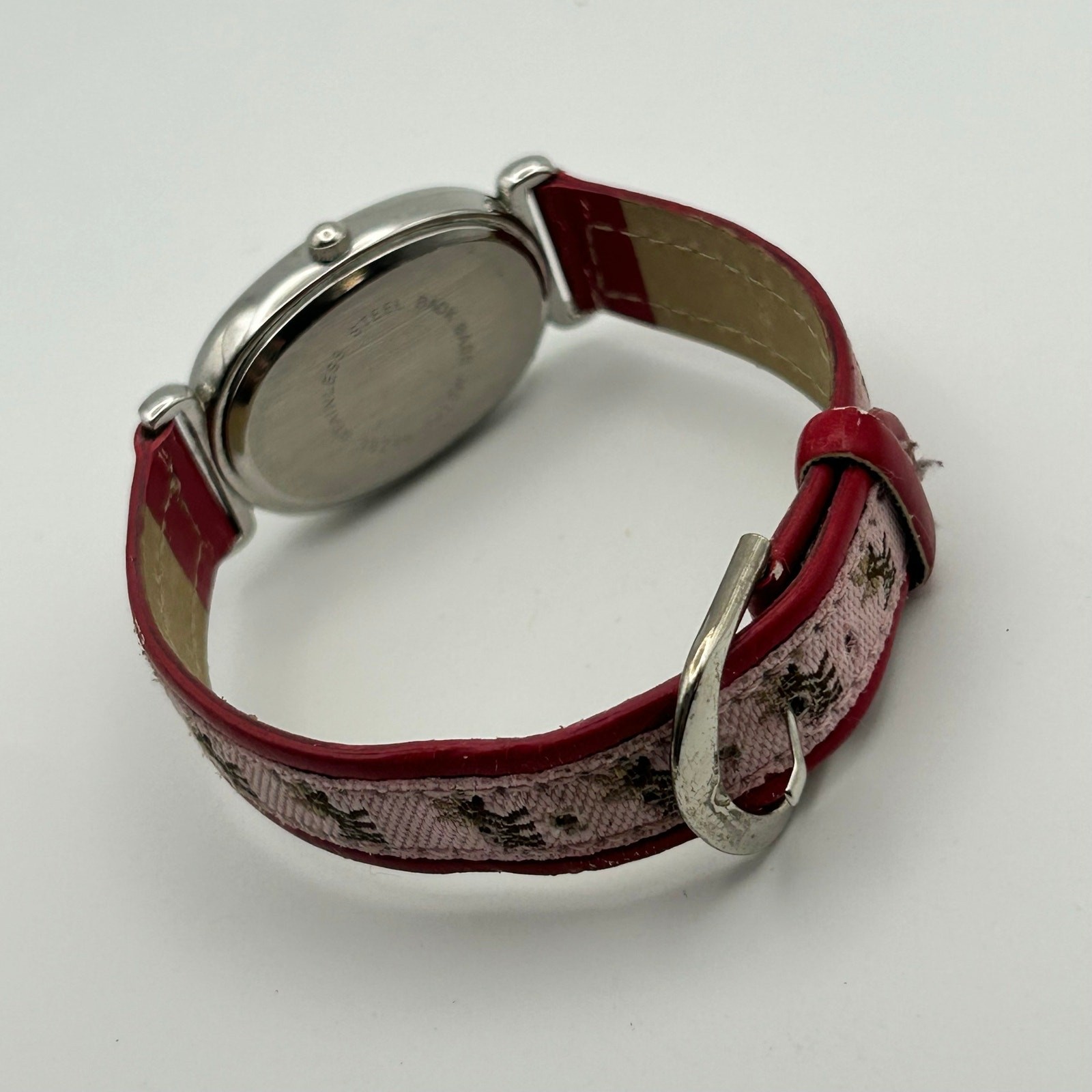 Reindeer Oval Dial Silver-tone Case Red & Pink Band Watch Working New Battery