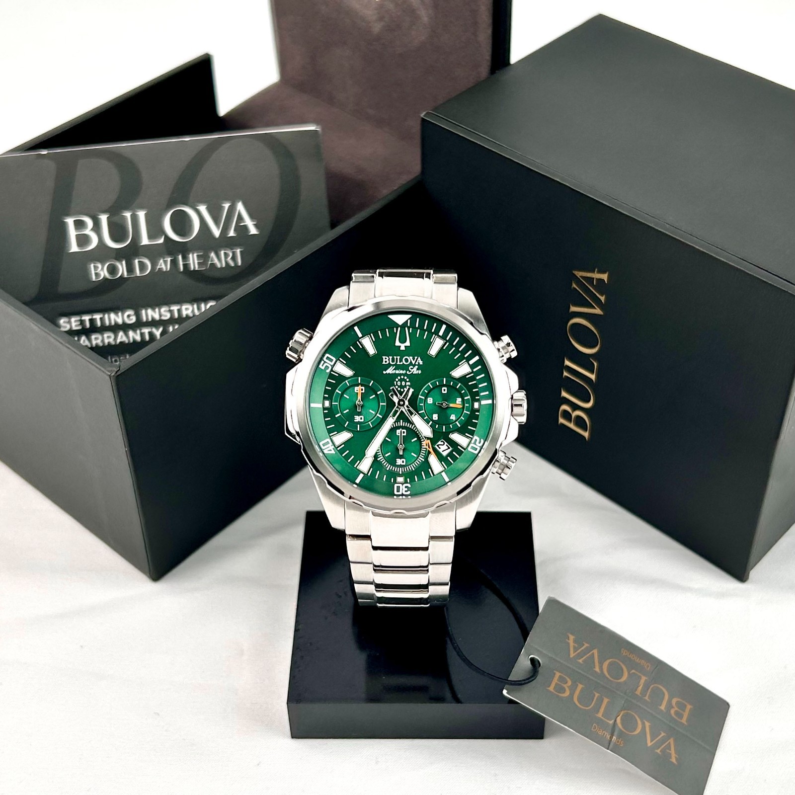 New w/box/Bulova Marine Star 96B396 Green Dial Chronograph Men’s Quartz Watch